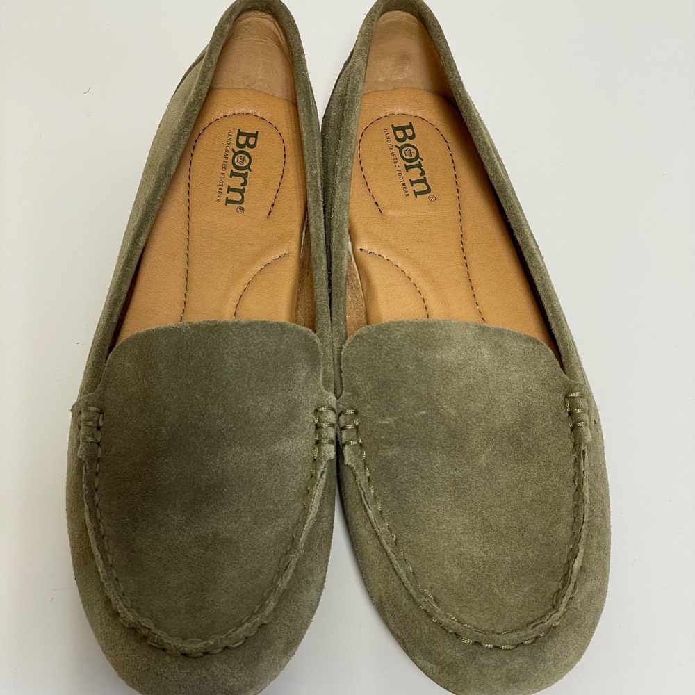 Born Suede Slip On Loafer Flats Women's Size 8 Olive Green Driving Moccasins - Picture 5 of 7